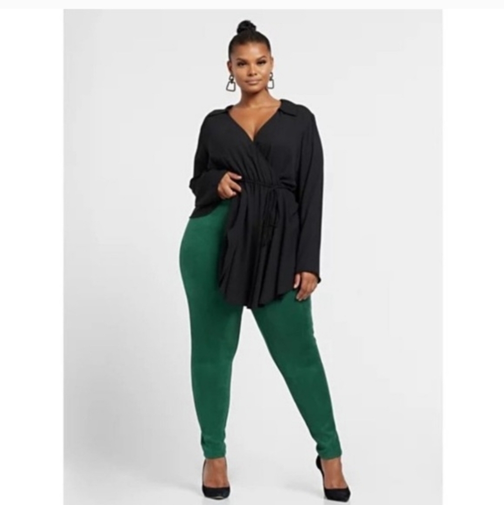 NWOT Fashion to Figure Plus Damica Faux-Suede Leggings in green. 1x